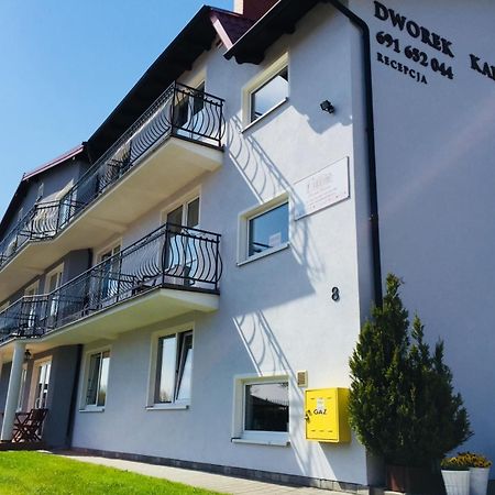 Dworek Karwia Wiosenna 8 외부 사진